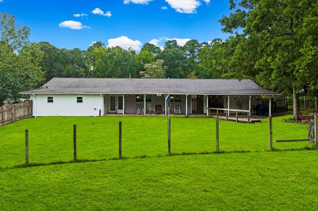4420 Shady Lane, Huntsville, TX 77320
