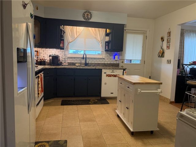 10207 Pearl Road, Penn Hills, PA 15235