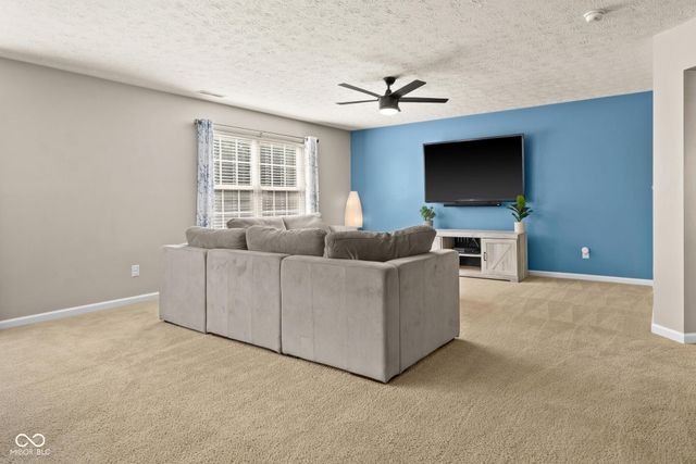 14934 Alysheba Drive, Noblesville, IN 46060