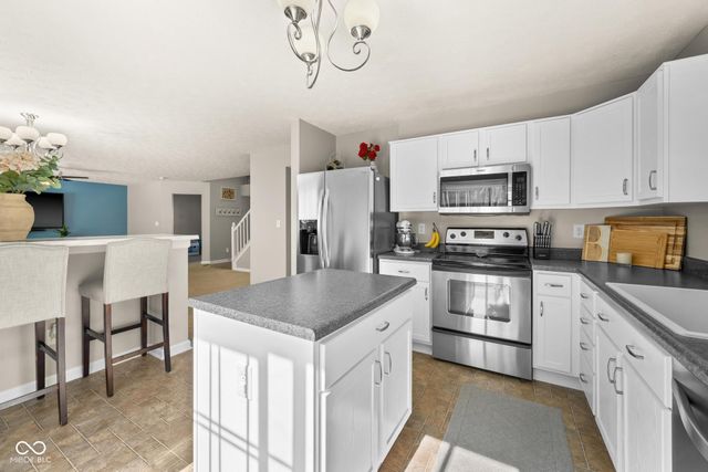 14934 Alysheba Drive, Noblesville, IN 46060
