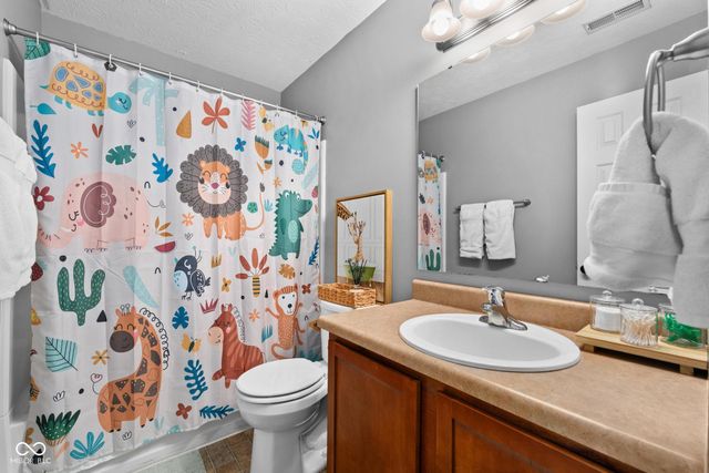 14934 Alysheba Drive, Noblesville, IN 46060