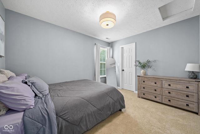 14934 Alysheba Drive, Noblesville, IN 46060