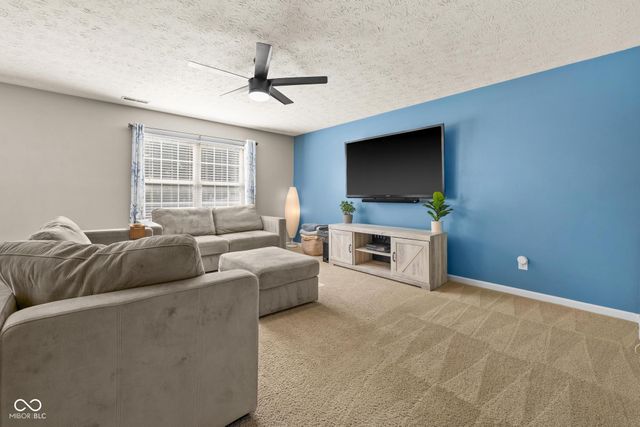 14934 Alysheba Drive, Noblesville, IN 46060