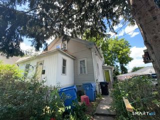 29 Woodruff Court, New Britain, CT 06053