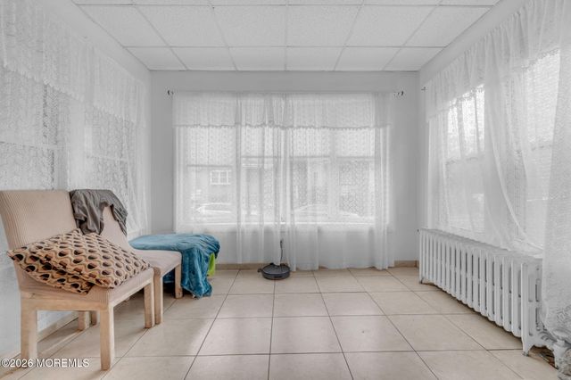 6 Lincoln Place, East Rutherford, NJ 07073