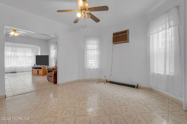 6 Lincoln Place, East Rutherford, NJ 07073