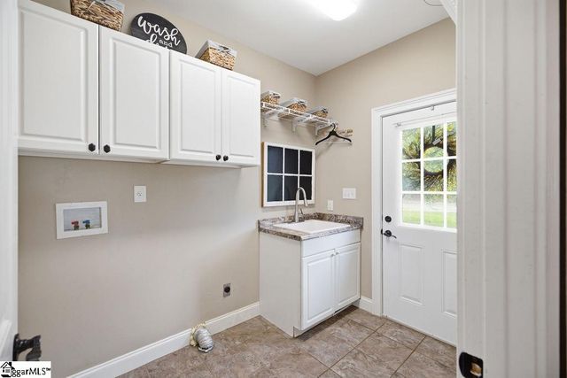 240 Warren Watt Road, Iva, SC 29655