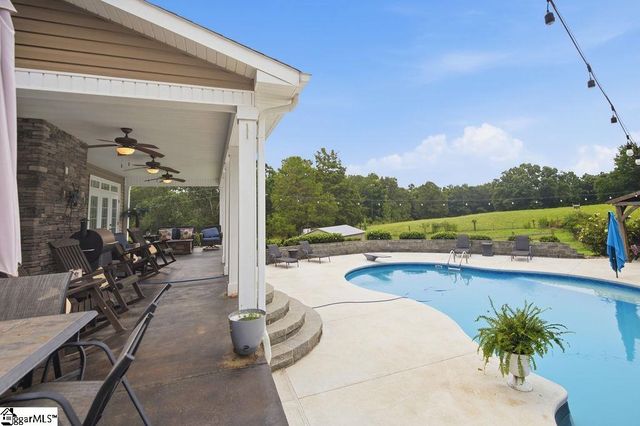 240 Warren Watt Road, Iva, SC 29655