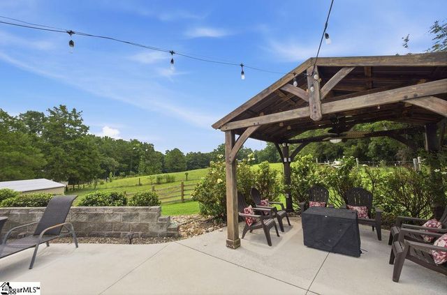 240 Warren Watt Road, Iva, SC 29655