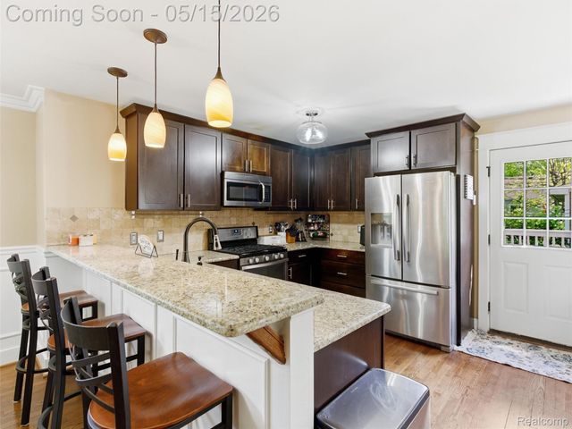 1223 Greenleaf Drive, Royal Oak, MI 48067
