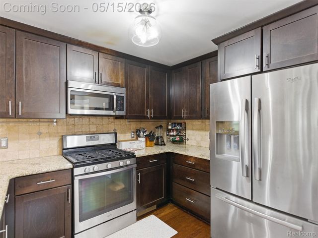 1223 Greenleaf Drive, Royal Oak, MI 48067