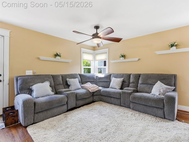 1223 Greenleaf Drive, Royal Oak, MI 48067