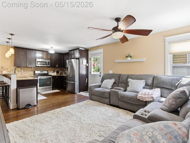 1223 Greenleaf Drive, Royal Oak, MI 48067