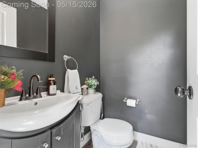 1223 Greenleaf Drive, Royal Oak, MI 48067