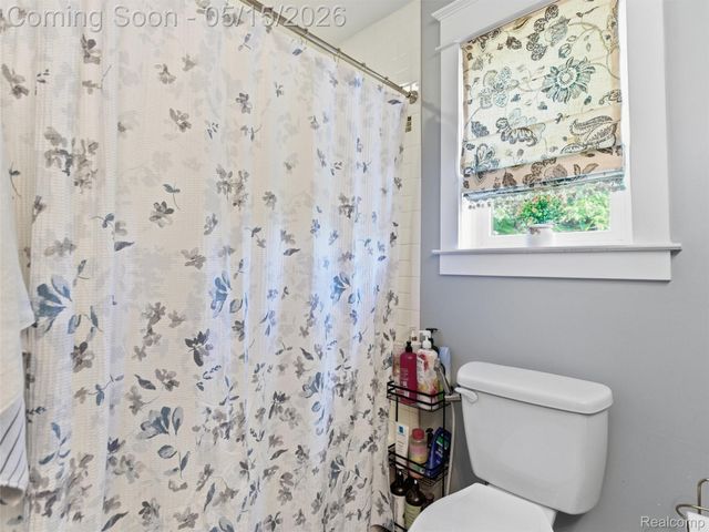 1223 Greenleaf Drive, Royal Oak, MI 48067