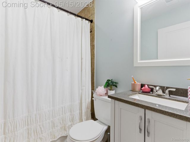 1223 Greenleaf Drive, Royal Oak, MI 48067