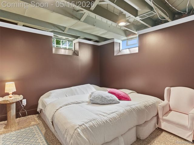 1223 Greenleaf Drive, Royal Oak, MI 48067