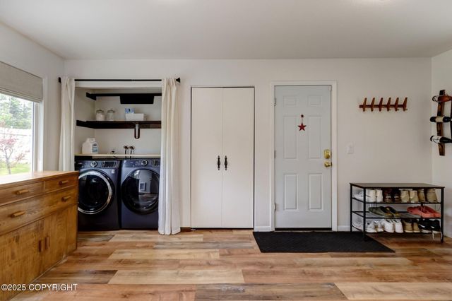 4800 Folker Street, Anchorage, AK 99507