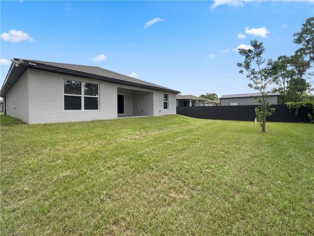 3107 35th ST W, Lehigh Acres, FL 33971