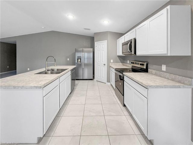3107 35th ST W, Lehigh Acres, FL 33971