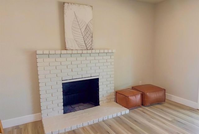 238 W Swift Avenue, Clovis, CA 93612