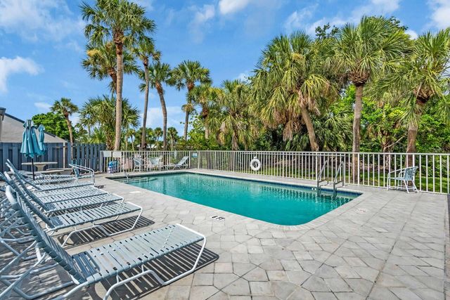 7294 CLOISTER DRIVE 4, Sarasota, FL 34231