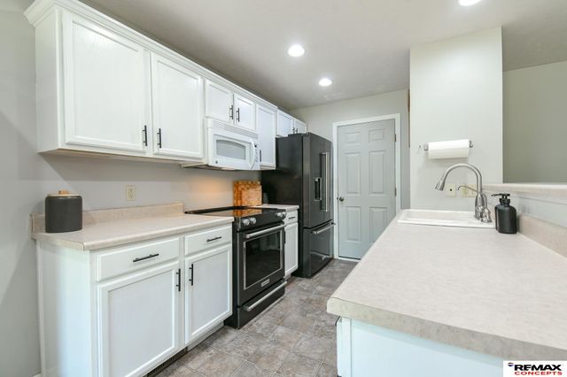 1601 SW 25 Street, Lincoln, NE 68522