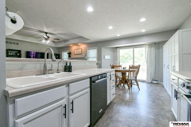 1601 SW 25 Street, Lincoln, NE 68522