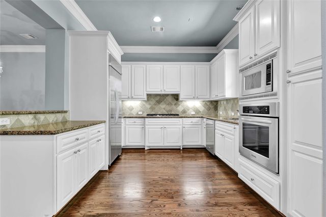 4631 Regent Manor Drive, Kingwood, TX 77345