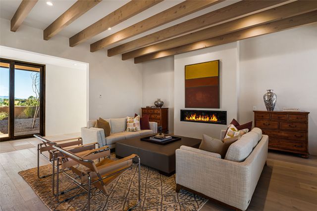 14 Camino Alazan, Santa Fe, NM 87506