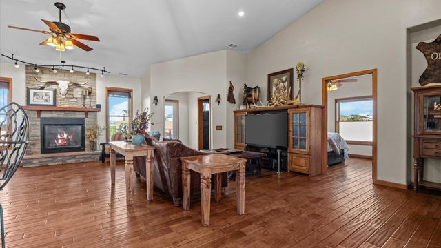 1633 Campfire Court, Loma, CO 81524