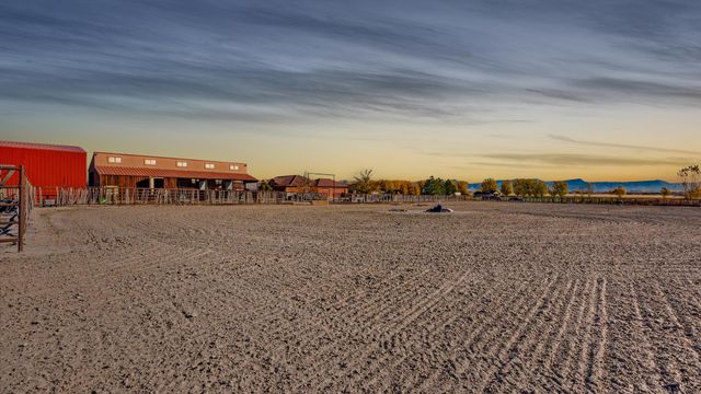 1633 Campfire Court, Loma, CO 81524