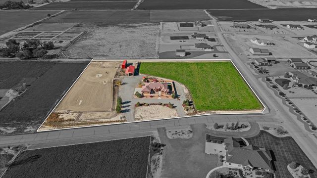 1633 Campfire Court, Loma, CO 81524