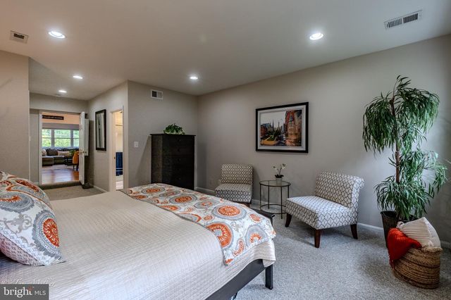 418 RANGE RD, Baltimore, MD 21204