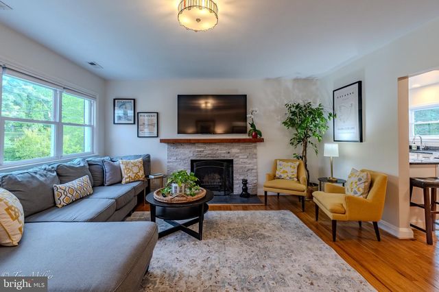 418 RANGE RD, Baltimore, MD 21204