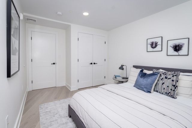 34 Salem 201, Medford, MA 02155