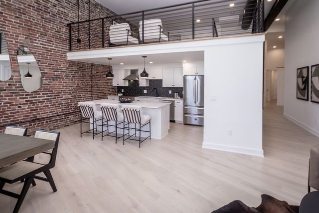 34 Salem 201, Medford, MA 02155