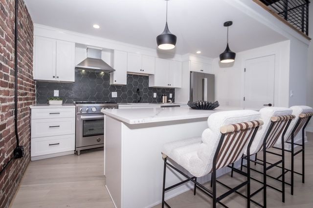 34 Salem 201, Medford, MA 02155