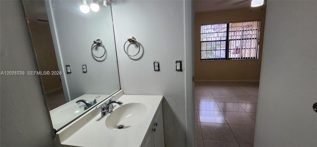 14313 SW 45th Ter 14313, Miami, FL 33175