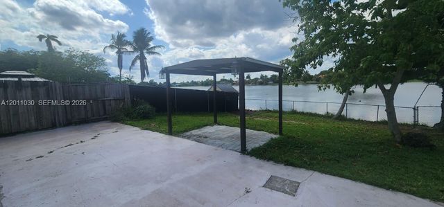 14313 SW 45th Ter 14313, Miami, FL 33175