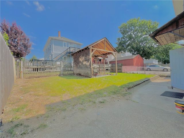 559 Branch Avenue, Providence, RI 02904