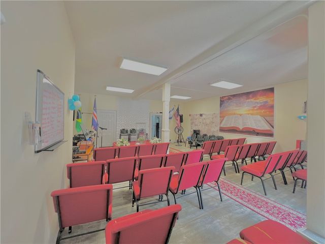 559 Branch Avenue, Providence, RI 02904