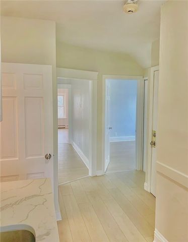 559 Branch Avenue, Providence, RI 02904