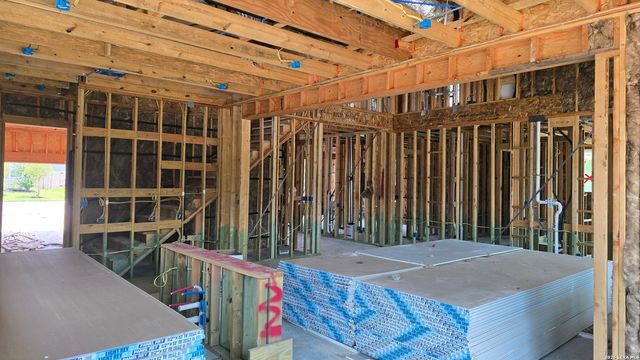 530 Canyon Live Oak, Seguin, TX 78155