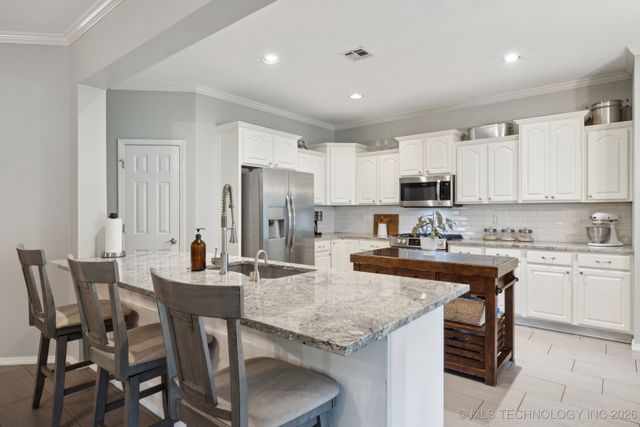 701 E 119th Street, Jenks, OK 74037