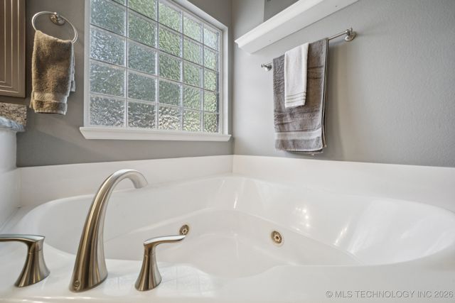 701 E 119th Street, Jenks, OK 74037