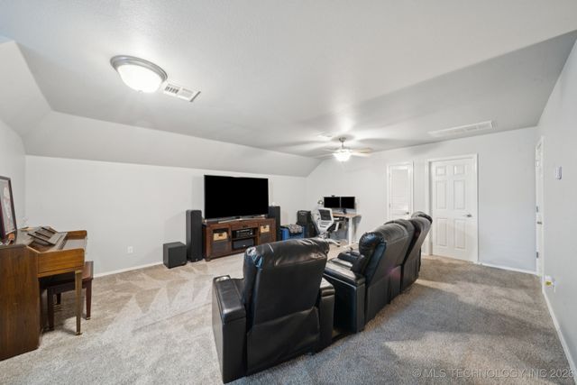 701 E 119th Street, Jenks, OK 74037