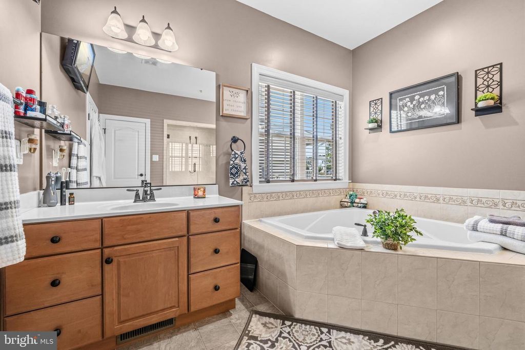 Image 30 of property listing at 43535 ABIS ST, Hollywood, MD 20636