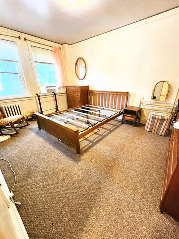 5649 Phillips Ave 8, Squirrel Hill, PA 15217