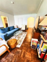 5649 Phillips Ave 8, Squirrel Hill, PA 15217
